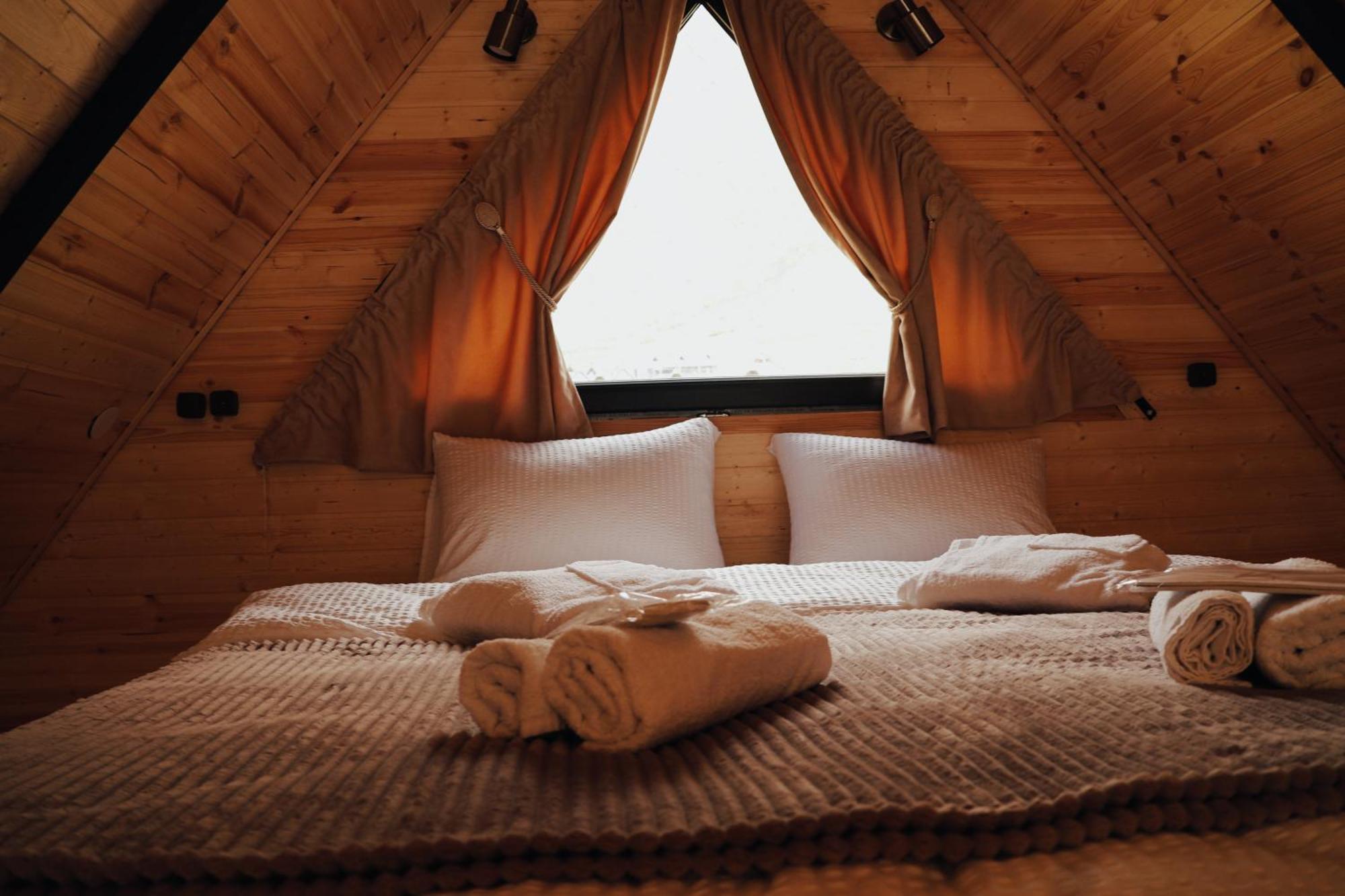 Outdoor Cottages Kazbegi Room photo